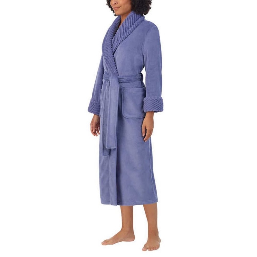 S: Carole Hochman robe, light Purple